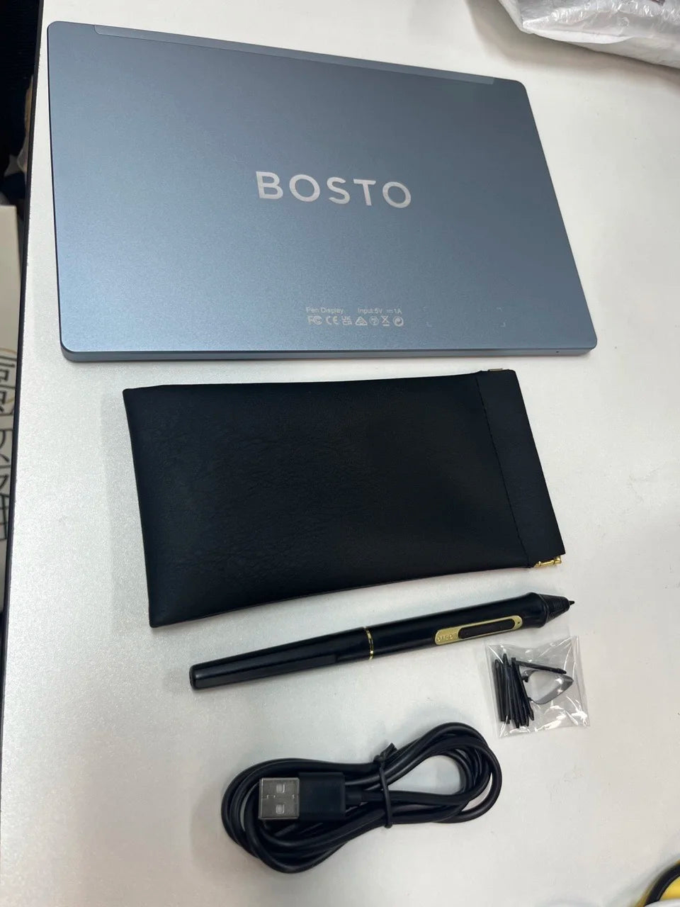 BOSTO BT-101A Portable Graphics Drawing Tablet 10.1 Inch IPS Screen