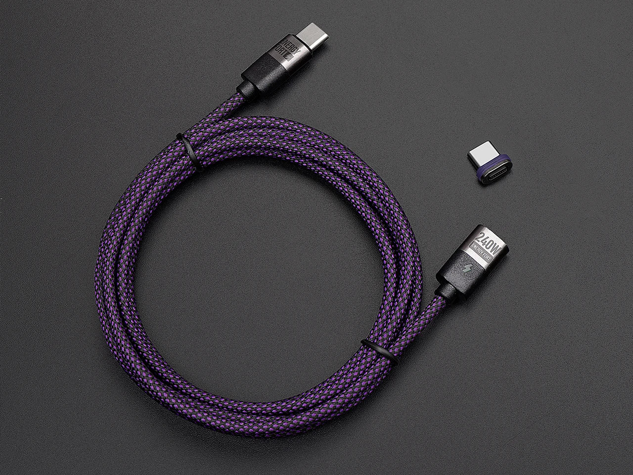 240W Magnetic Phone Charger Magnetic USB C Charging Cable 480Mbps Data